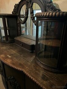 Starožitný nábytek