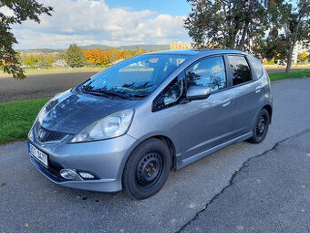 Prodám - Honda Jazz 1.4 i-VTEC ve výbavě SPORT
