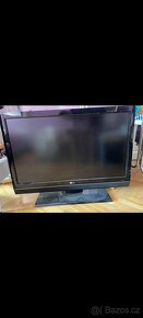 42" LCD TV 1080i - 1
