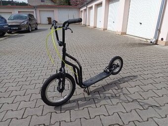 Koloběžka yedoo city černá
