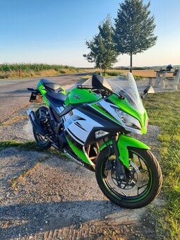 Kawasaki Ninja 300 30th anniversary edition