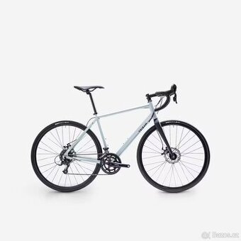 Silniční turistické kolo RC120 s kotoučovými brzdami