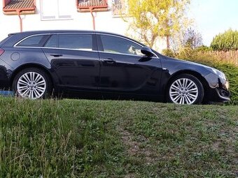 Opel Insignia sports rourer combi 103kw 2.0tdci