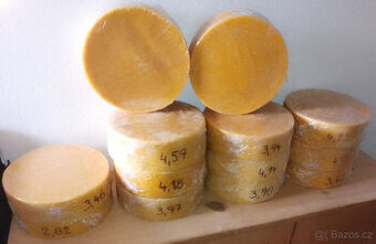 Čistý včelí vosk, 300 Kč/kg