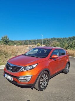 Kia sportage 2.0CRDi, r.2011, automat, serviska,4x4