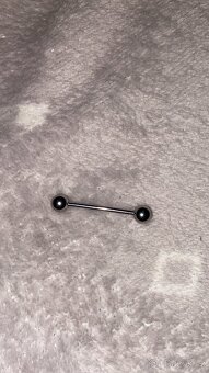 Piercing do jazyka - 1