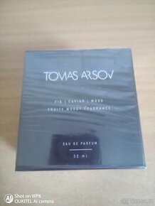 Tomas Arsov fig,caviar, wood