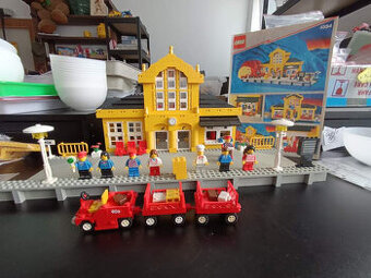 LEGO Train 9V 4554 Metro Station +návod +box