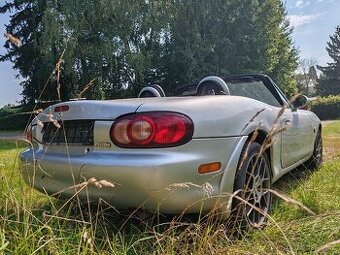 Mazda MX-5 ROADSTER Miata jeden majitel 2004 MX5