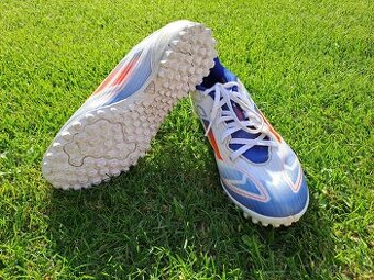 Turfy Adidas F50 vel. 40