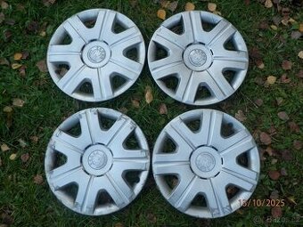 4xOriginál poklice kol na ŠKODA FABIA 2 velikost 14tky.