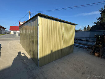 Akční  Plechova garáž 3x5m.  Zlatá barva.