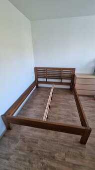 Postel - 160x200 cm (masivní dub)