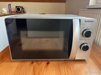 Mikrovlnná trouba