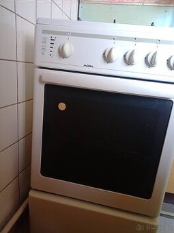 Plynový sporák Mora 1410 s plynovou troubou