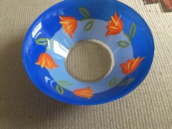 misa pevne sklo, ruzne sklenice