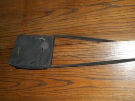 Příruční taška přes rameno