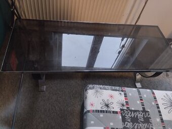 Konferenční stolek skleněný