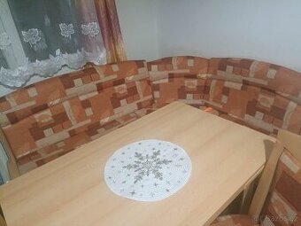 Kucynska lavice ,stůl, židle
