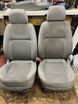 Sedačky golf 4 / Bora