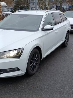 Superb 3 2.0 TDI 140 kw - 1
