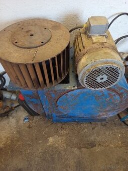 Prodám cyklón k odsávání