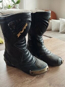boty na motorku