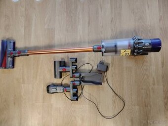 Aku bezdrátový vysavač Dyson V10
