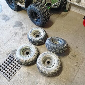 Kompletní kola dětská čtyřkolka