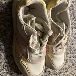 dívčí boty vel. 36