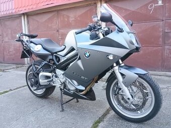 BMW F800ST
