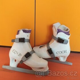 dívčí brusle velikost 30