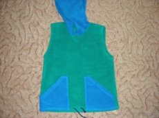 Nová vesta /klokanka vel 128
