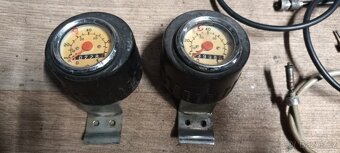 Babetta 210 - kompletní funkční tachometr