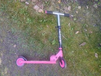 Dětská koloběžka - růžová