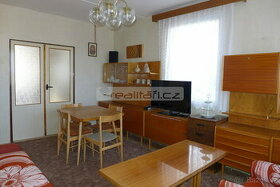 Prodej slunného bytu 3+1 v Plzni na Doubravce s krásným výhl - 1