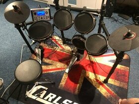Elektronická bicí sada Carlsbro CSD400.