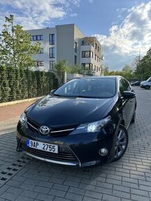 Toyota Auris Hybrid 1.8