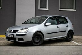 Volkswagen Golf 1.6 FSI Trendline A/T