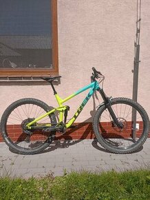 Trek Slash 8 velikost L