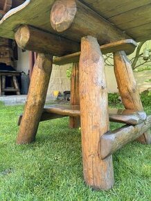 Masivní dřevěný stůl 2ks