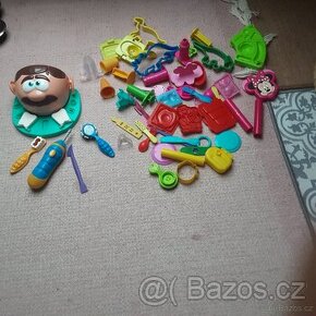 Zubař, plastelína Playdoo