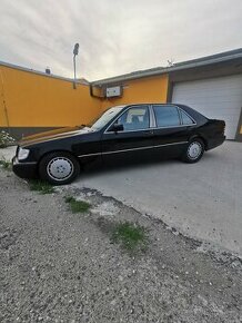 Mercedes S (W140) V8 veterán.