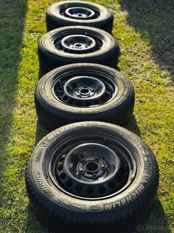 Plecháče z Golfa roztec 5x112 + R15 Michelin Alpin