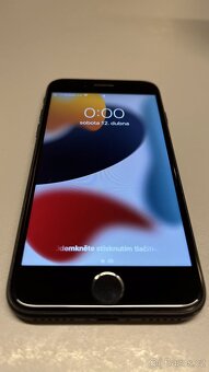 Apple iPhone 7, 32GB černý