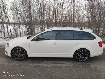Škoda Octavia 3 RS combi 2.0TDi 135Kw Webasto XENON LED NAVI
