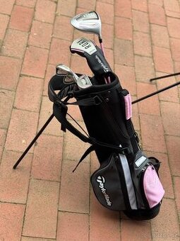 Dívčí golfové hole