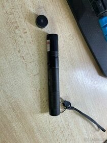 Zeleny laser (viditelny luc) - 1