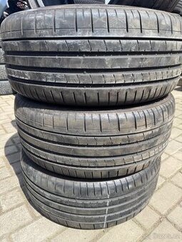 Letní pneu Pirelli P zero 225/40/18