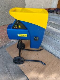 Prodám elektrický Válcový drtič EINHELL ELH 2501